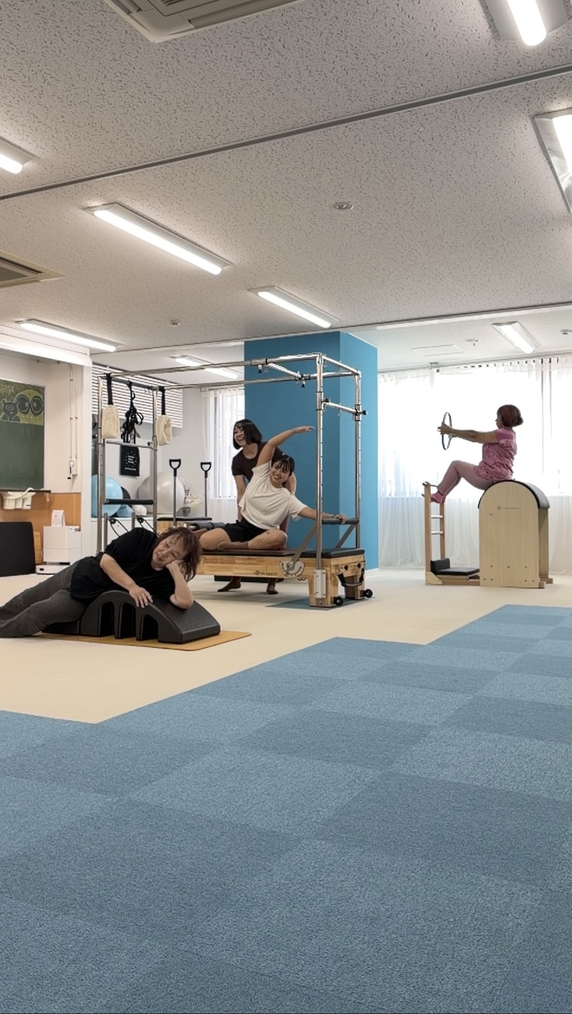 ダウンロード (8)